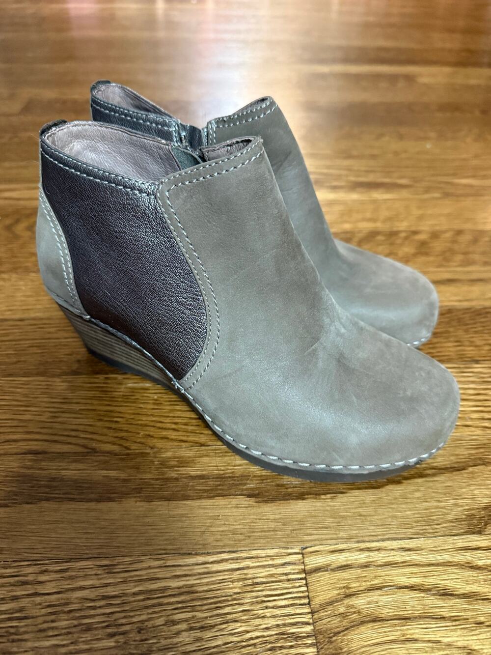 Dansko Women's Susan Ankle Bootie Size 37